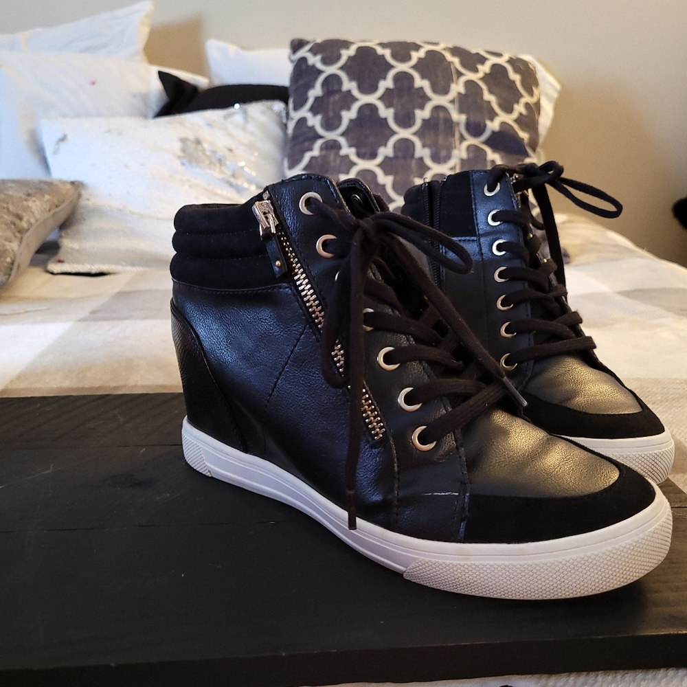 ALDO Women-s Black Ailanna Sneaker